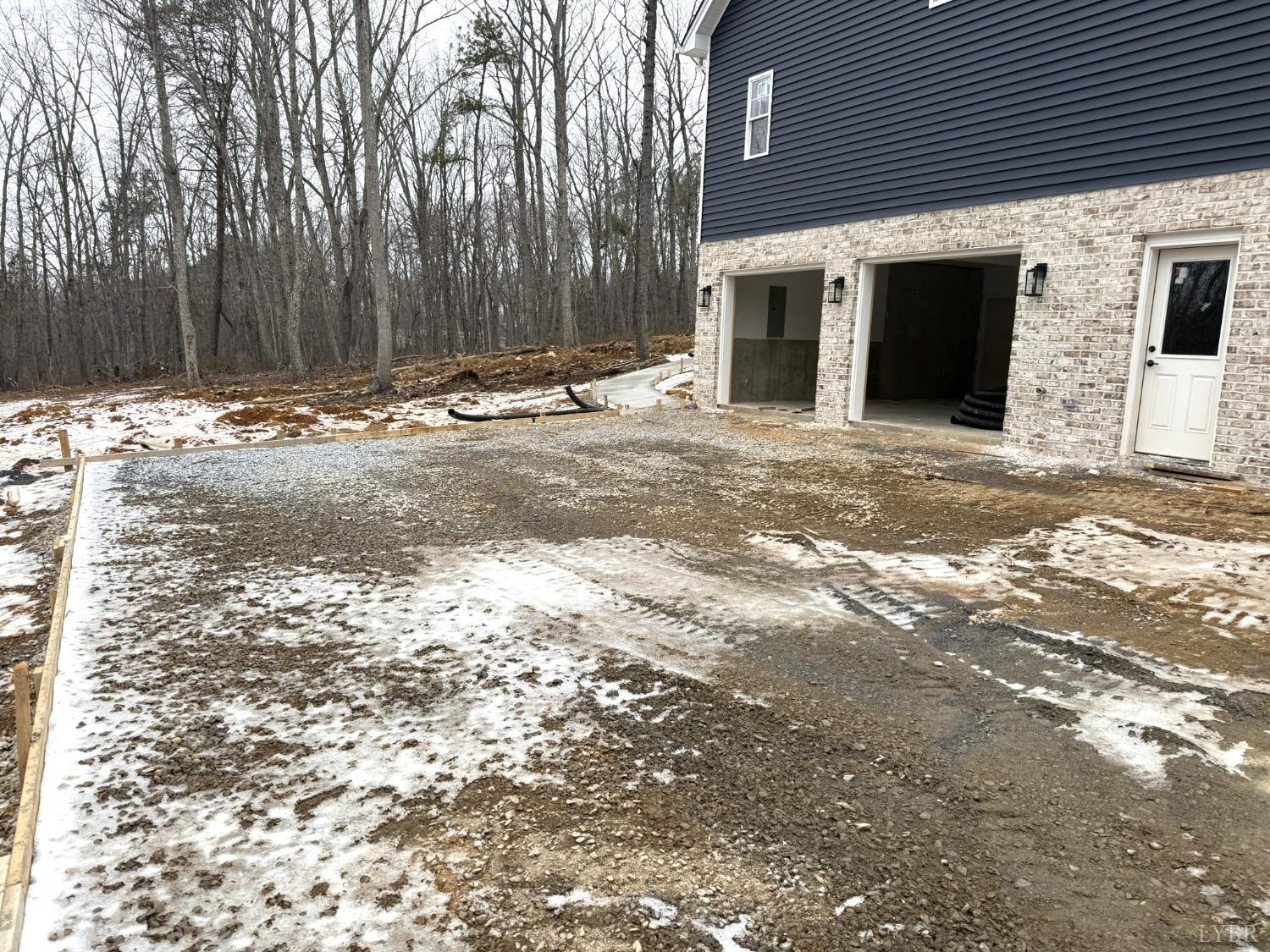 13790 Leesville Road Evington, VA 24550 - Photo 26 of 28 a view of a backyard of the house