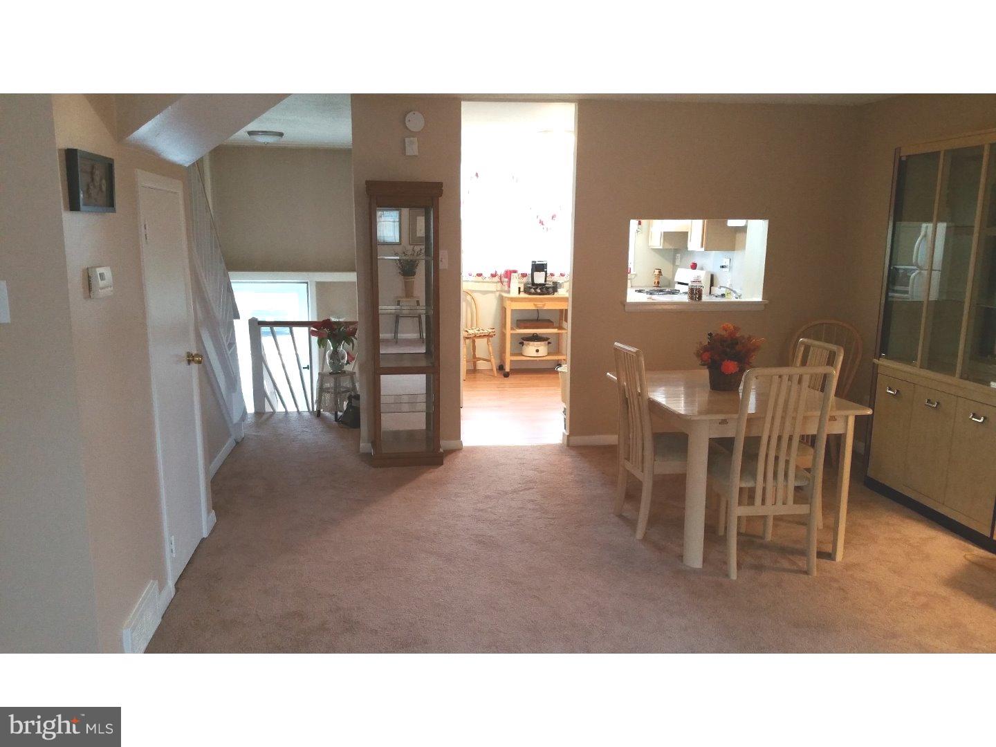 3211 Holly Road Philadelphia, PA 19154 - Photo 8 of 19 Great Room