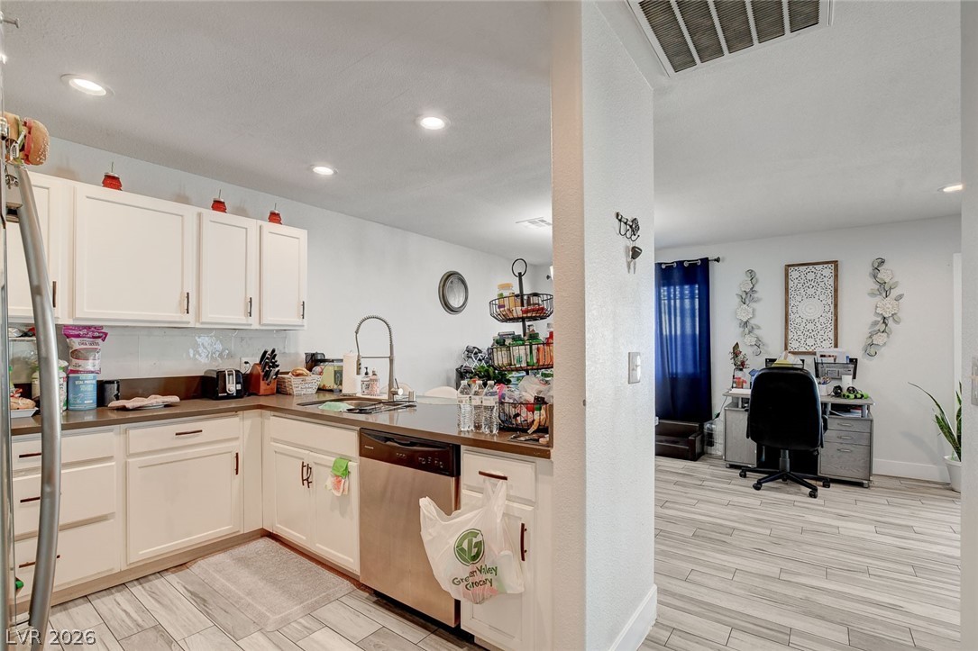 4442 Vía San Rafael Las Vegas, NV 89103 - Photo 20 of 42
