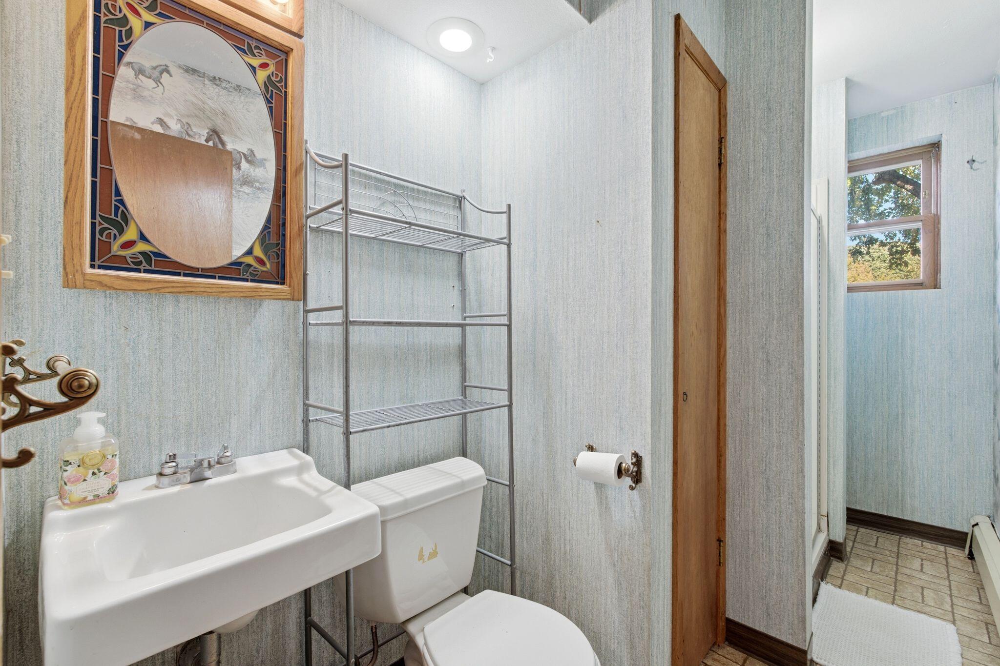 5974 Loghouse Road Erin, WI 53027 - Photo 23 of 55 2nd Full bath