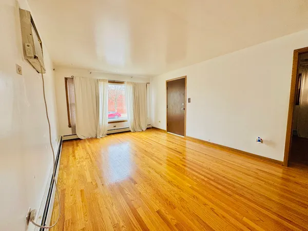 $1,700 | 4211 West 63rd Street, Unit 1, Chicago, IL 60629