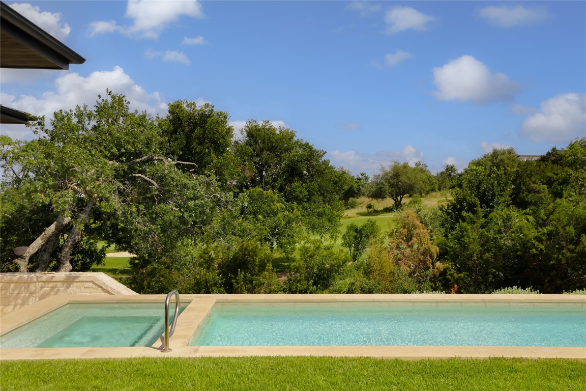 12900 Hacienda Ridge Austin, TX 78738 - Photo 33 of 40 a view of a big yard