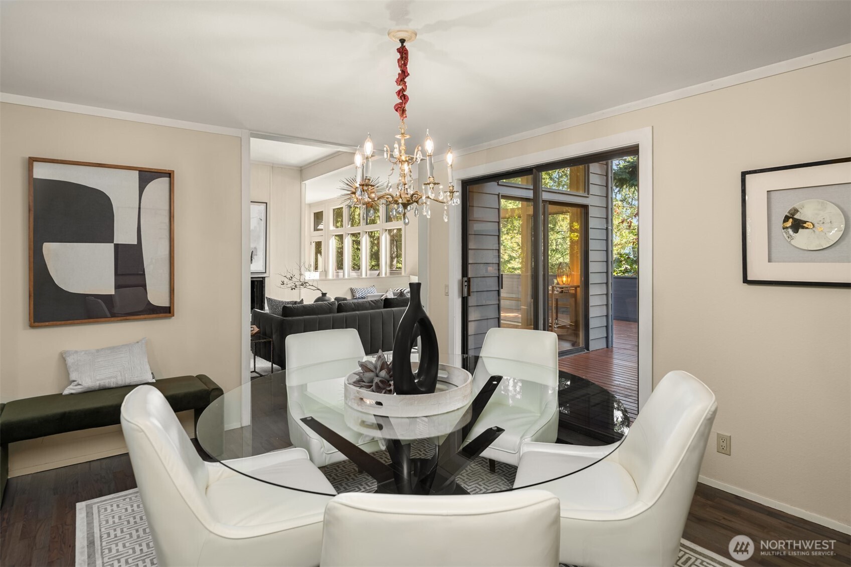 6920 94th Avenue Southeast Mercer Island, WA 98040 - Photo 11 of 33