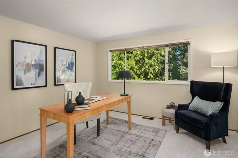 $2,200,000 | 6920 94th Avenue Southeast, Mercer Island, WA 98040