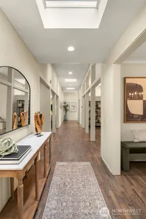 $2,200,000 | 6920 94th Avenue Southeast, Mercer Island, WA 98040