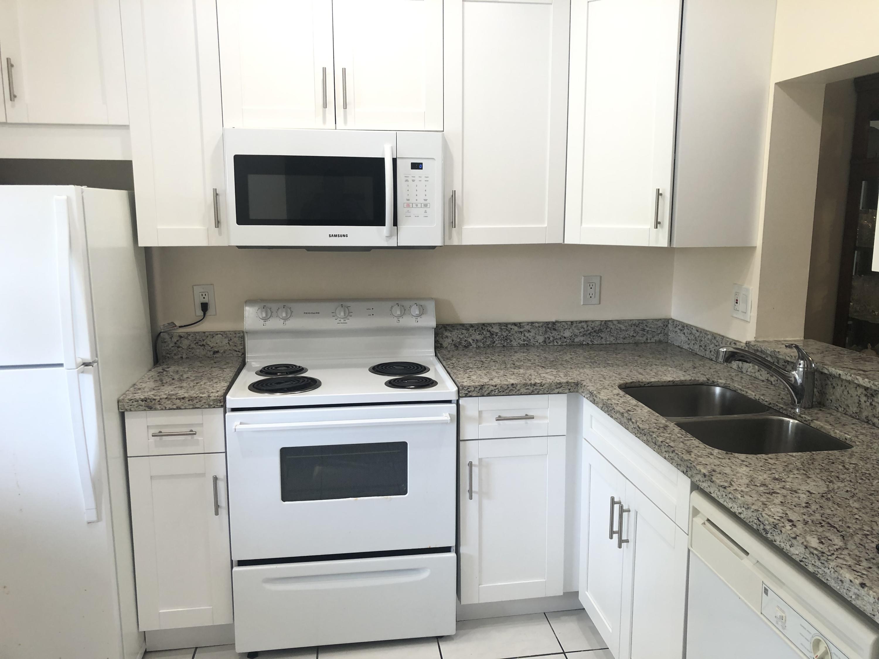 21950 Soundview Terrace, Unit 204 Boca Raton, FL 33433 - Photo 1 of 17 IMG_7093