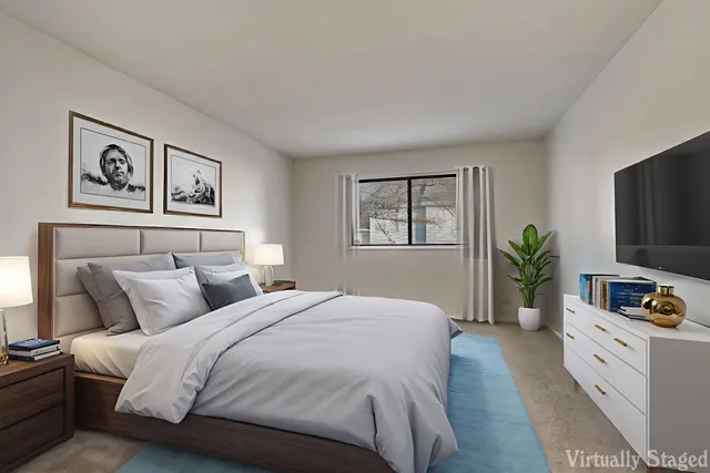 $2,100 | 642 Whalom Lane, Unit 12A, Schaumburg, IL 60173