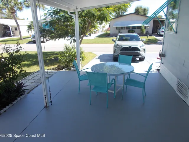 $175,000 | 836 Hyacinth Circle, Barefoot Bay, FL 32976