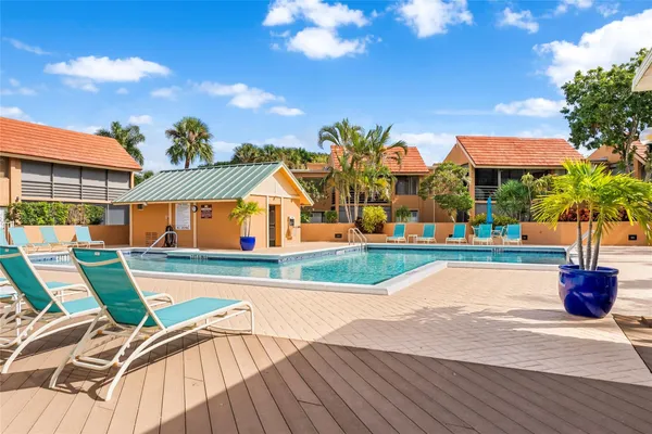 $249,000 | 11205 Green Lake Drive, Unit 204, Boynton Beach, FL 33437