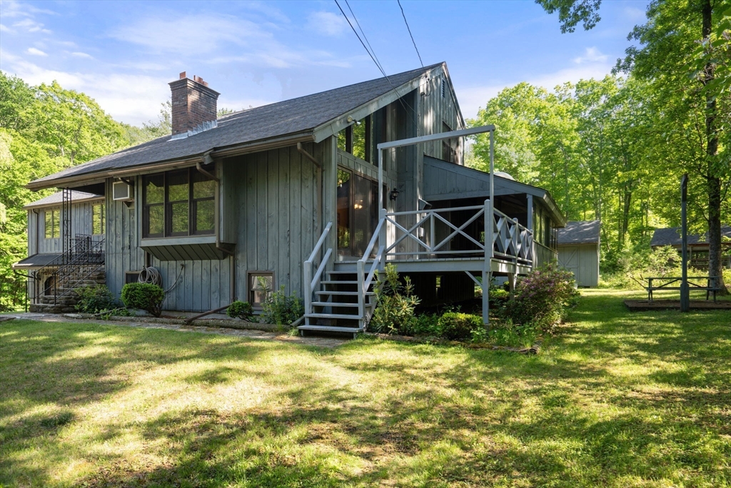 1 Leno Road Sturbridge, MA 01566 - Photo 20 of 33