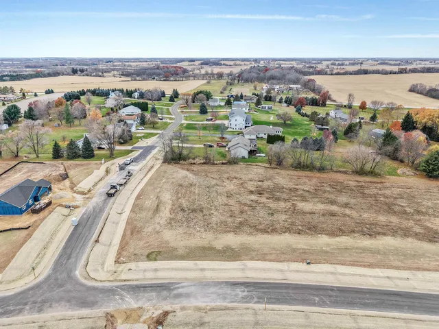 $119,900 | Lot 12 Prestige, Edgerton, WI 53534