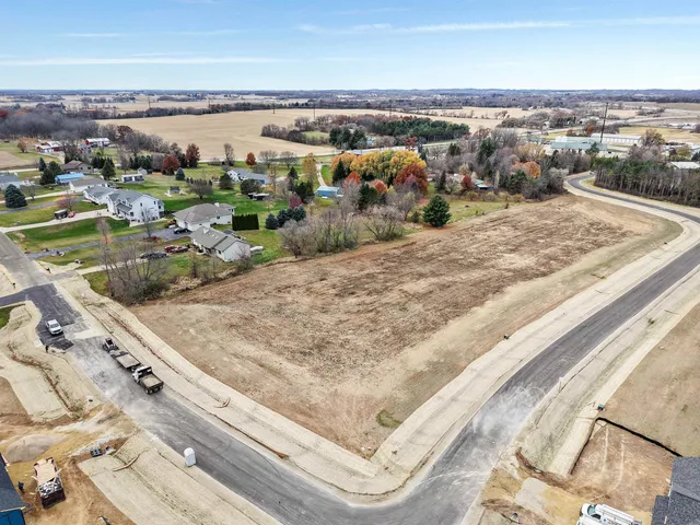$119,900 | Lot 12 Prestige, Edgerton, WI 53534