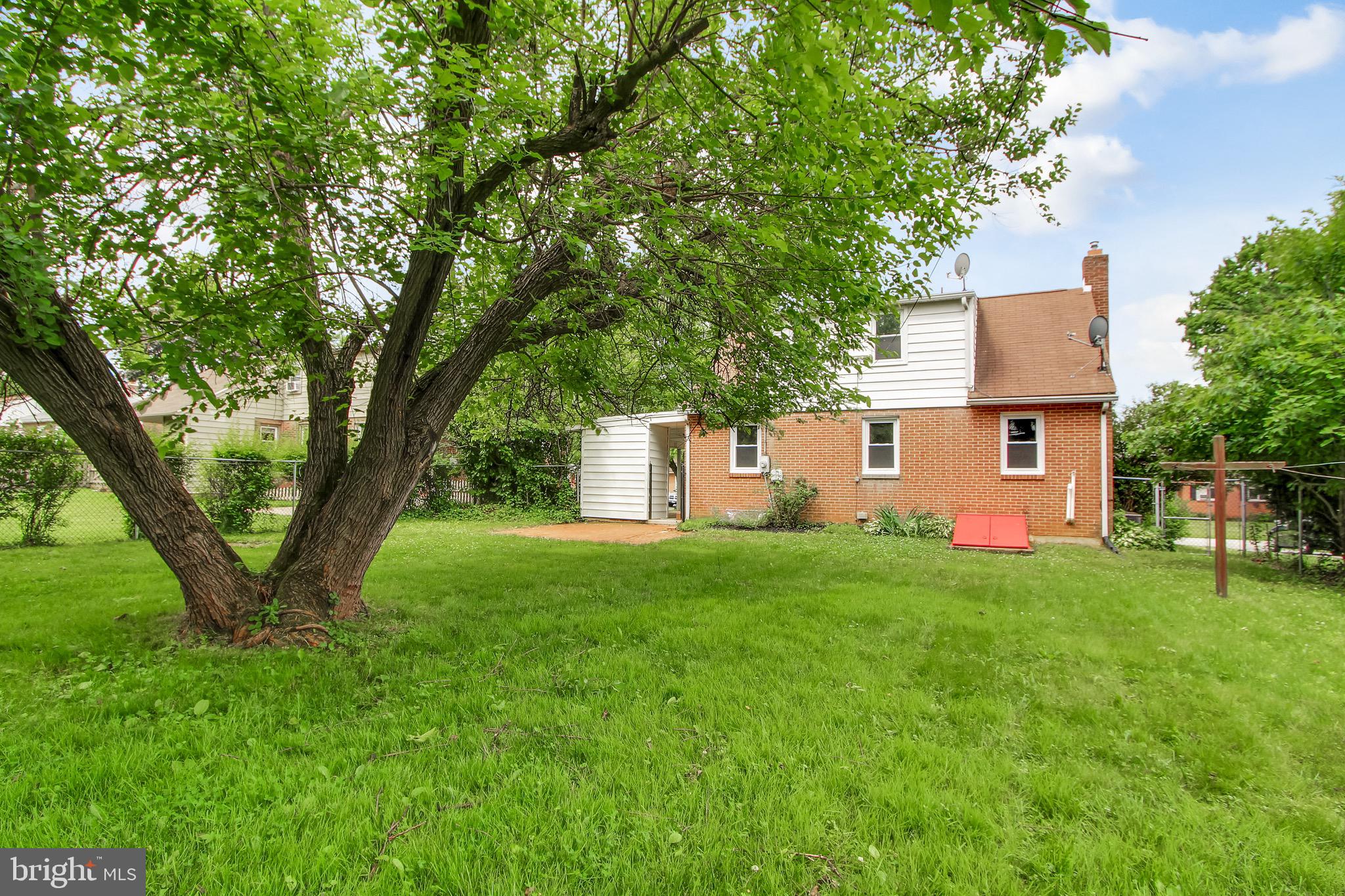 317 Maywood Road York, PA 17402 - Photo 21 of 26 Gallery Image 21