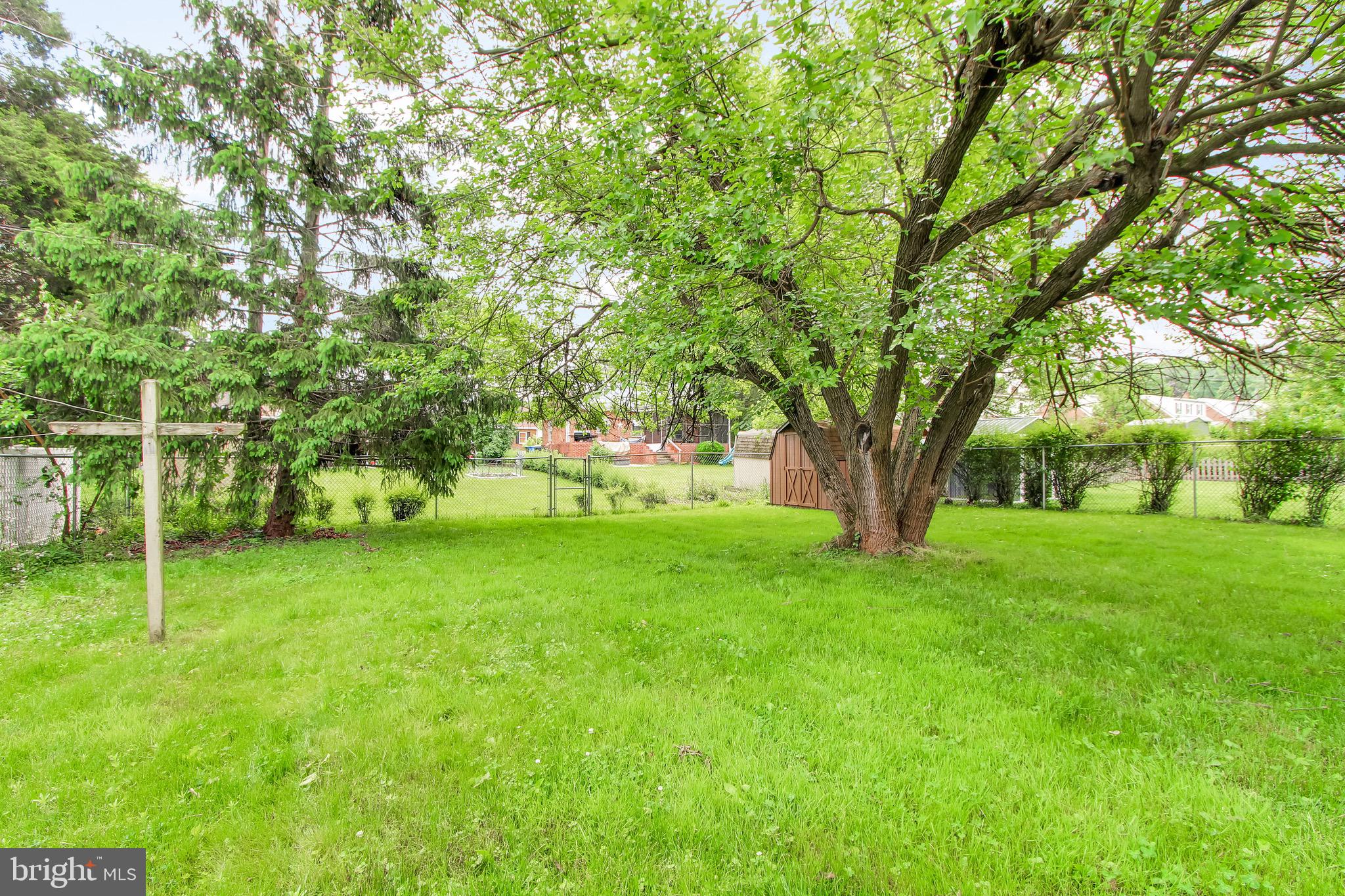 317 Maywood Road York, PA 17402 - Photo 24 of 26 Gallery Image 24