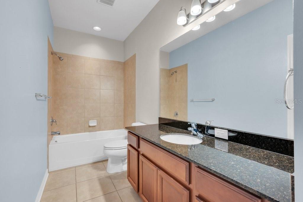 11209 Coventry Grove Circle Lithia, FL 33547 - Photo 28 of 45