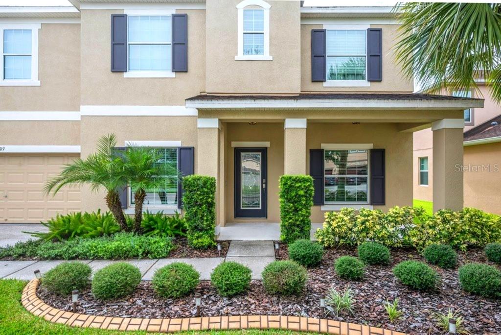 11209 Coventry Grove Circle Lithia, FL 33547 - Photo 5 of 45