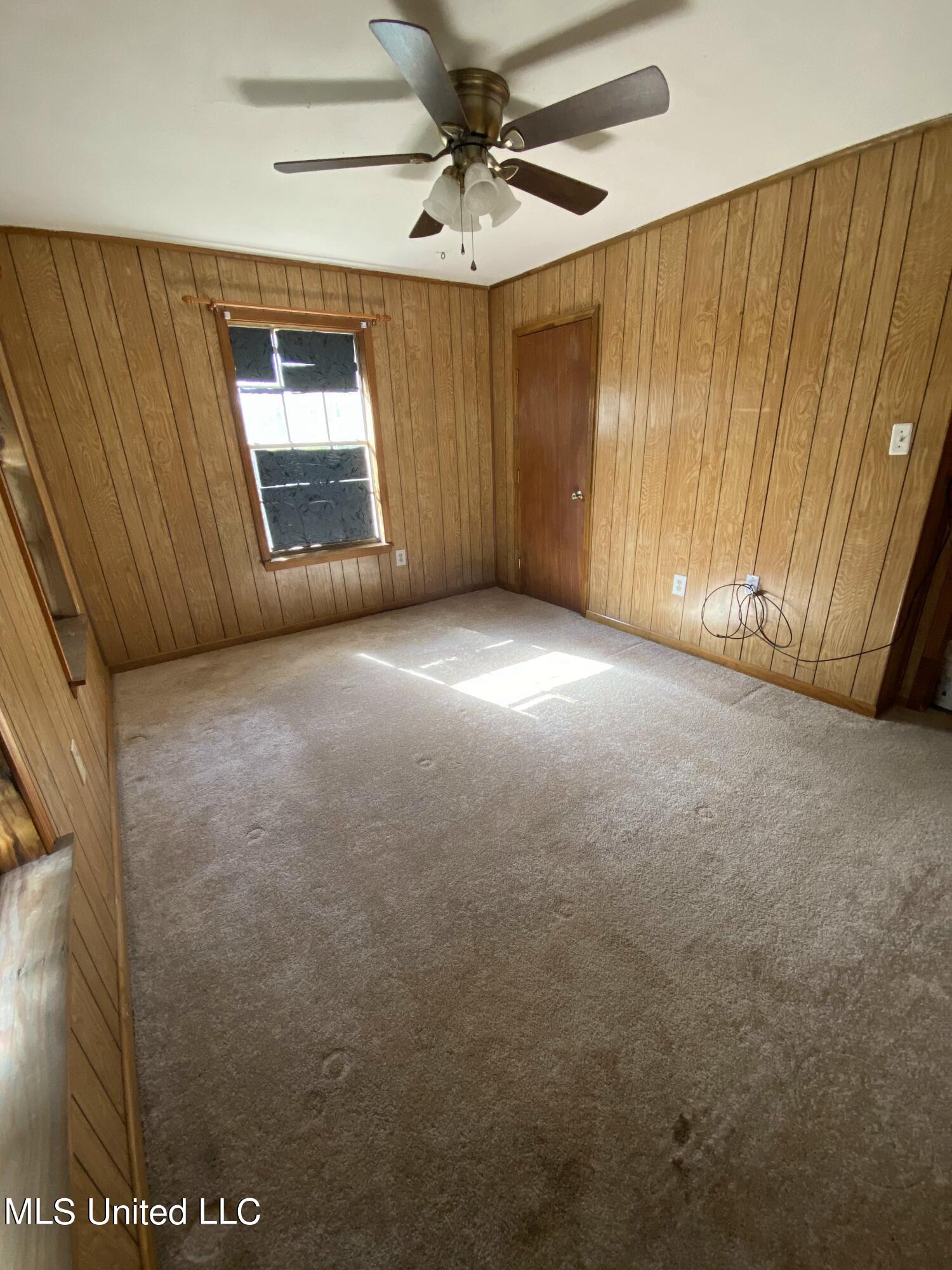 669 Kitchens Road Richton, MS 39476 - Photo 3 of 19 IMG_9204