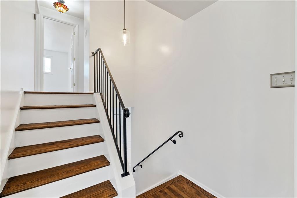 12 Thornridge Road Pittsburgh, PA 15202 - Photo 17 of 46 Gallery Image 17
