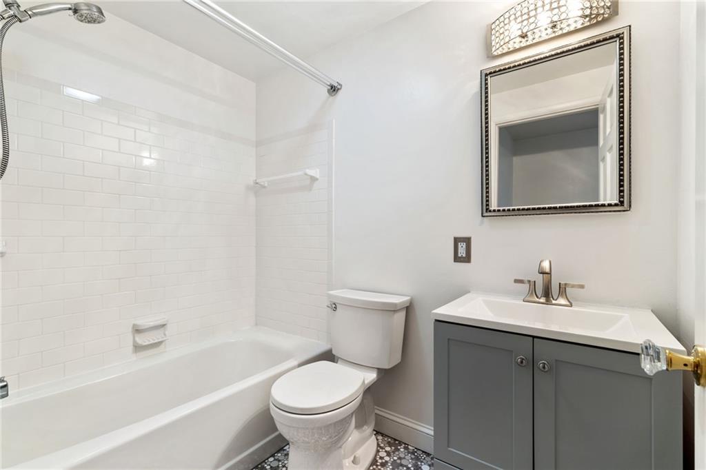 12 Thornridge Road Pittsburgh, PA 15202 - Photo 23 of 46 Gallery Image 23