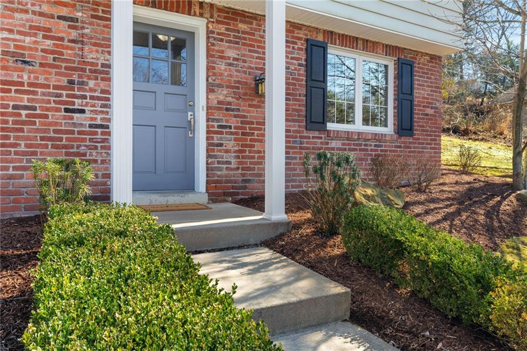12 Thornridge Road Pittsburgh, PA 15202 - Photo 3 of 46 Gallery Image 3