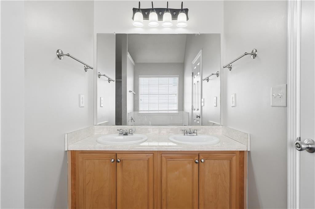 5655 Laurel Ridge Drive Atlanta, GA 30344 - Photo 26 of 51 Gallery Image 26