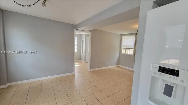 $1,800 | 306 Hawthorne Drive, Unit 5, Lake Park, FL 33403