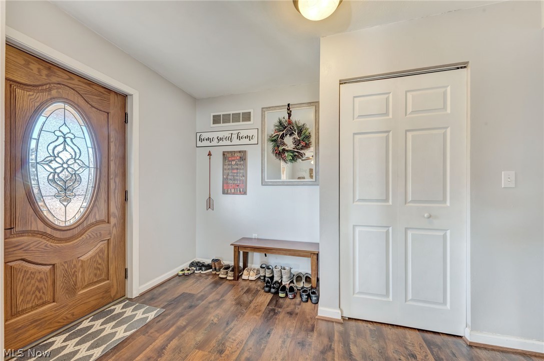 46766 Clarkson Road Rogers, OH 44455 - Photo 6 of 35 Gallery Image 6