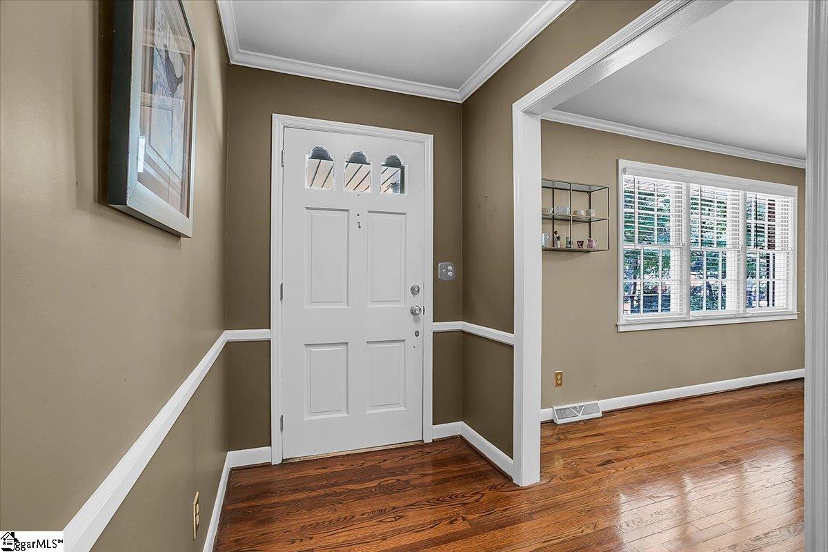 221 Pimlico Road Greenville, SC 29607 - Photo 2 of 26
