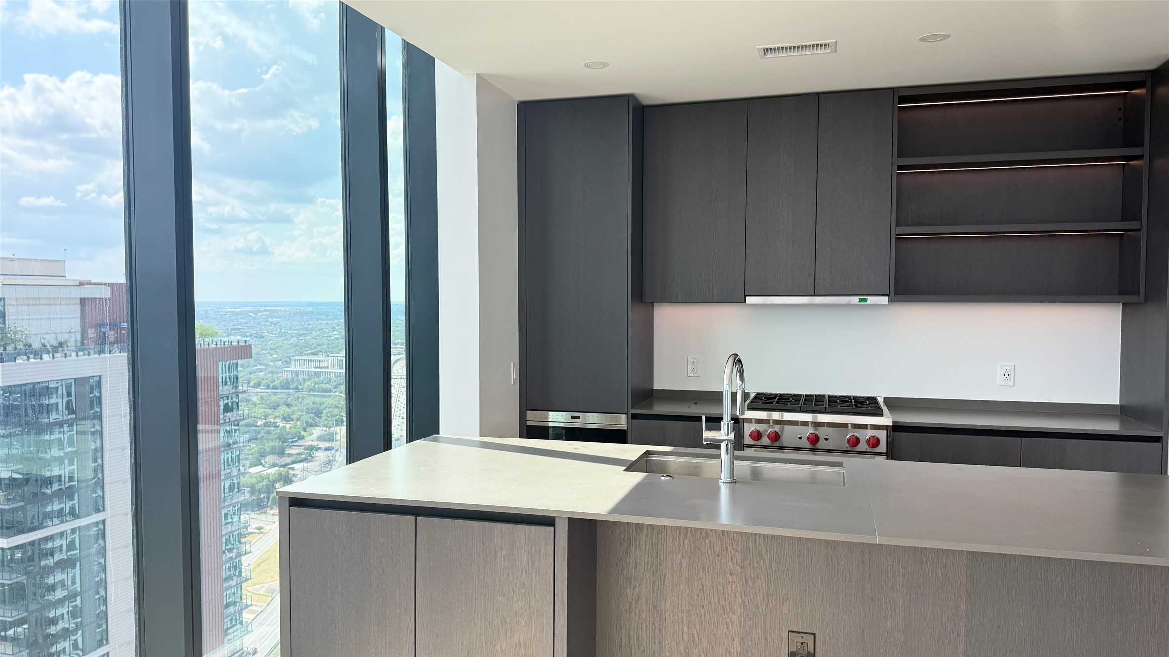 610 Davis Street, Unit 4007 Austin, TX 78701 - Photo 16 of 29