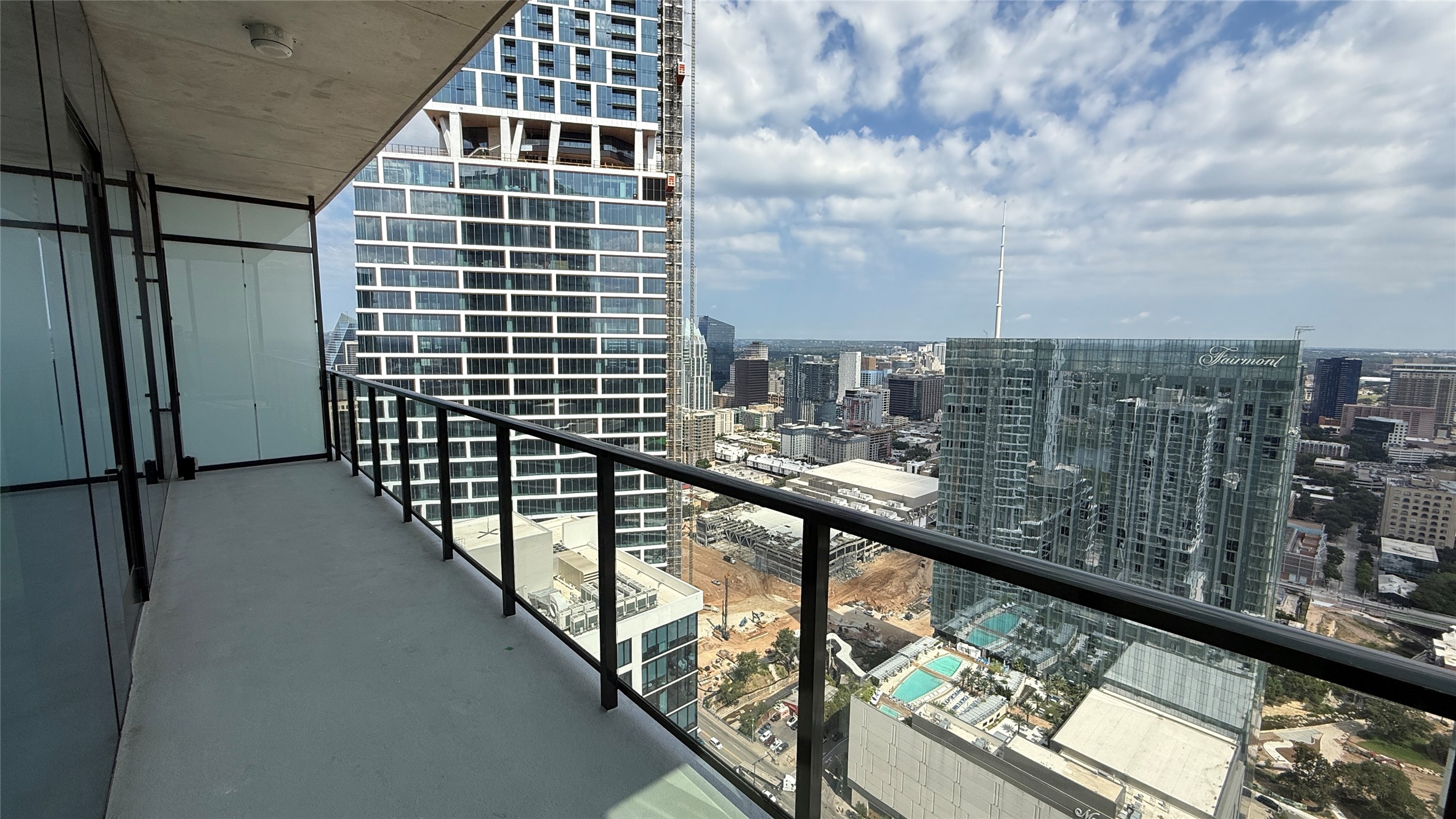 610 Davis Street, Unit 4007 Austin, TX 78701 - Photo 17 of 29