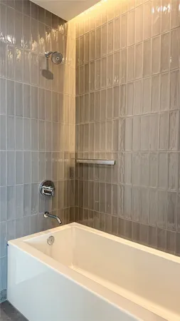 $5,500 | 610 Davis Street, Unit 4007, Austin, TX 78701