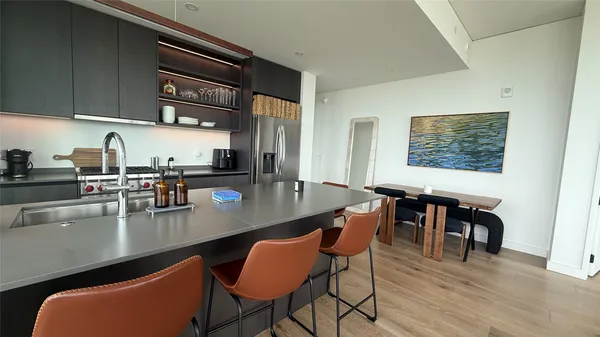 $5,500 | 610 Davis Street, Unit 4007, Austin, TX 78701