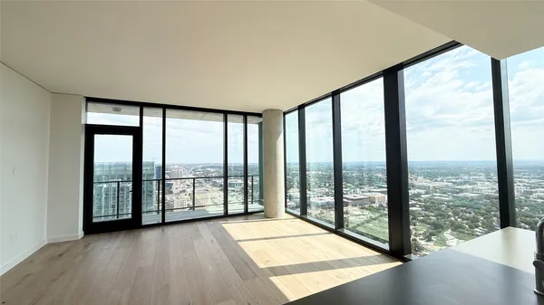 $5,500 | 610 Davis Street, Unit 4007, Austin, TX 78701