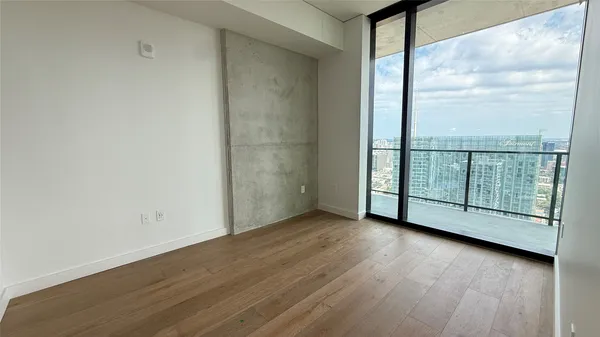 $5,500 | 610 Davis Street, Unit 4007, Austin, TX 78701