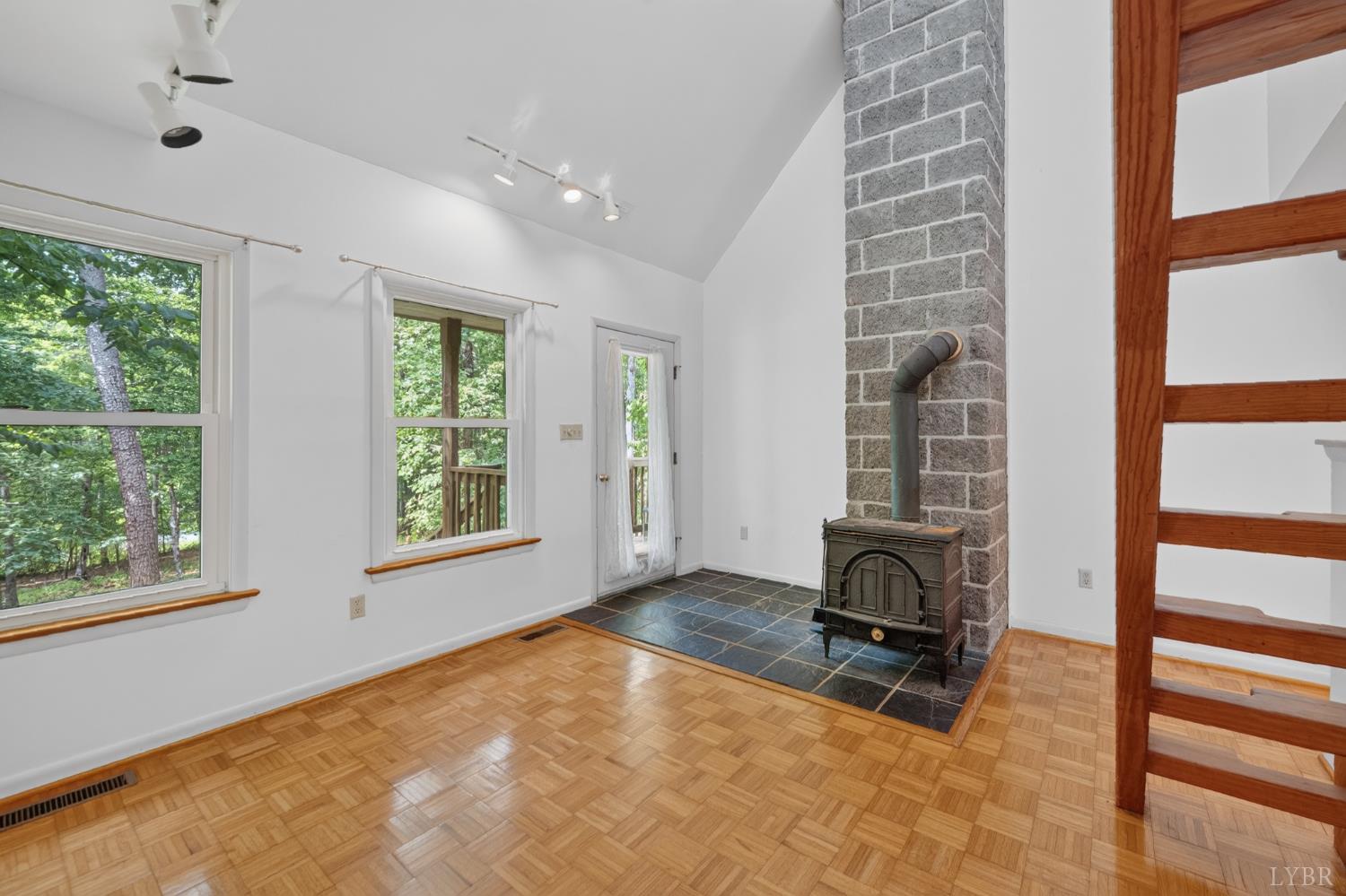 359 Liberty Lane Buckingham, VA 23921 - Photo 5 of 70
