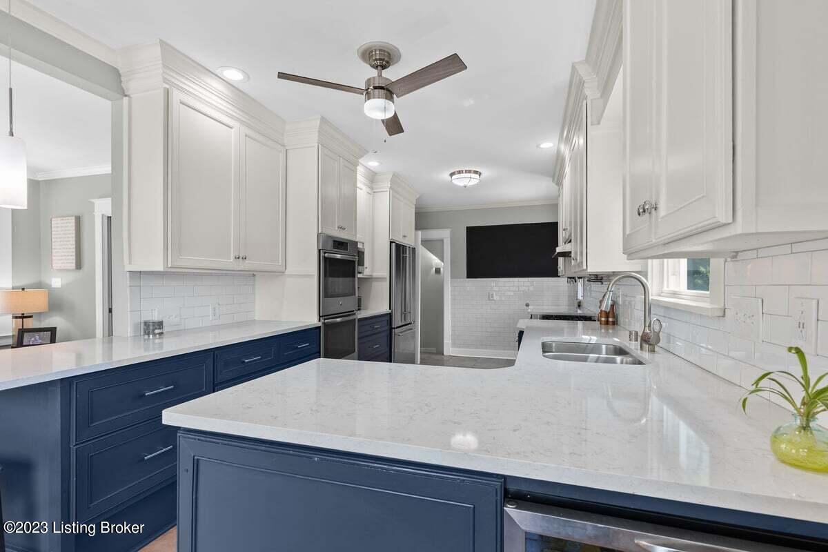 508 Emery Road Louisville, KY 40206 - Photo 8 of 41 Beautiful quartz countertops