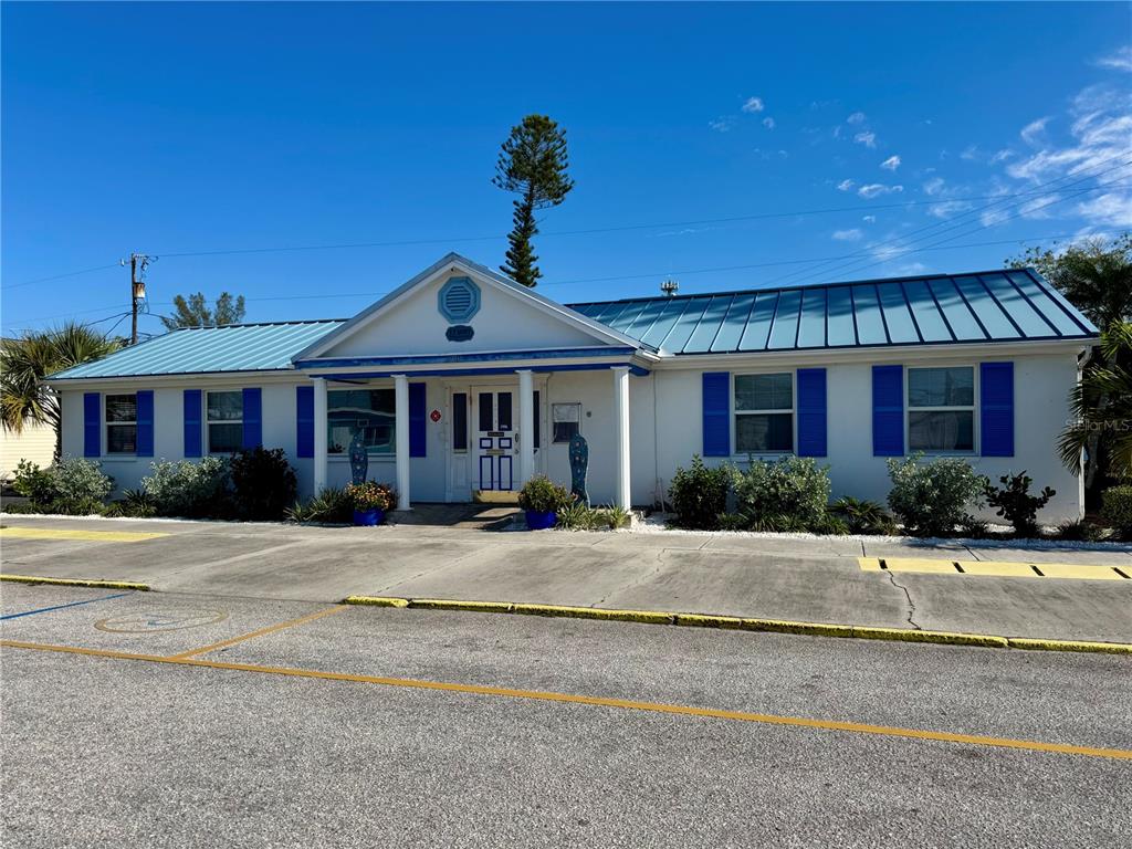 10315 Cortez Road West, Unit 302 Bradenton, FL 34210 - Photo 40 of 43