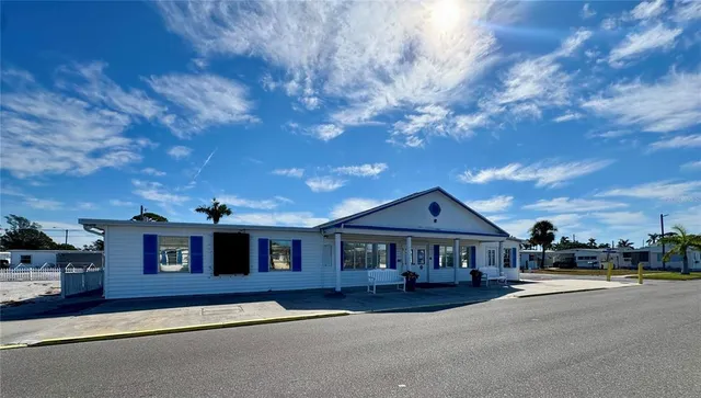 $185,000 | 10315 Cortez Road West, Unit 302, Bradenton, FL 34210