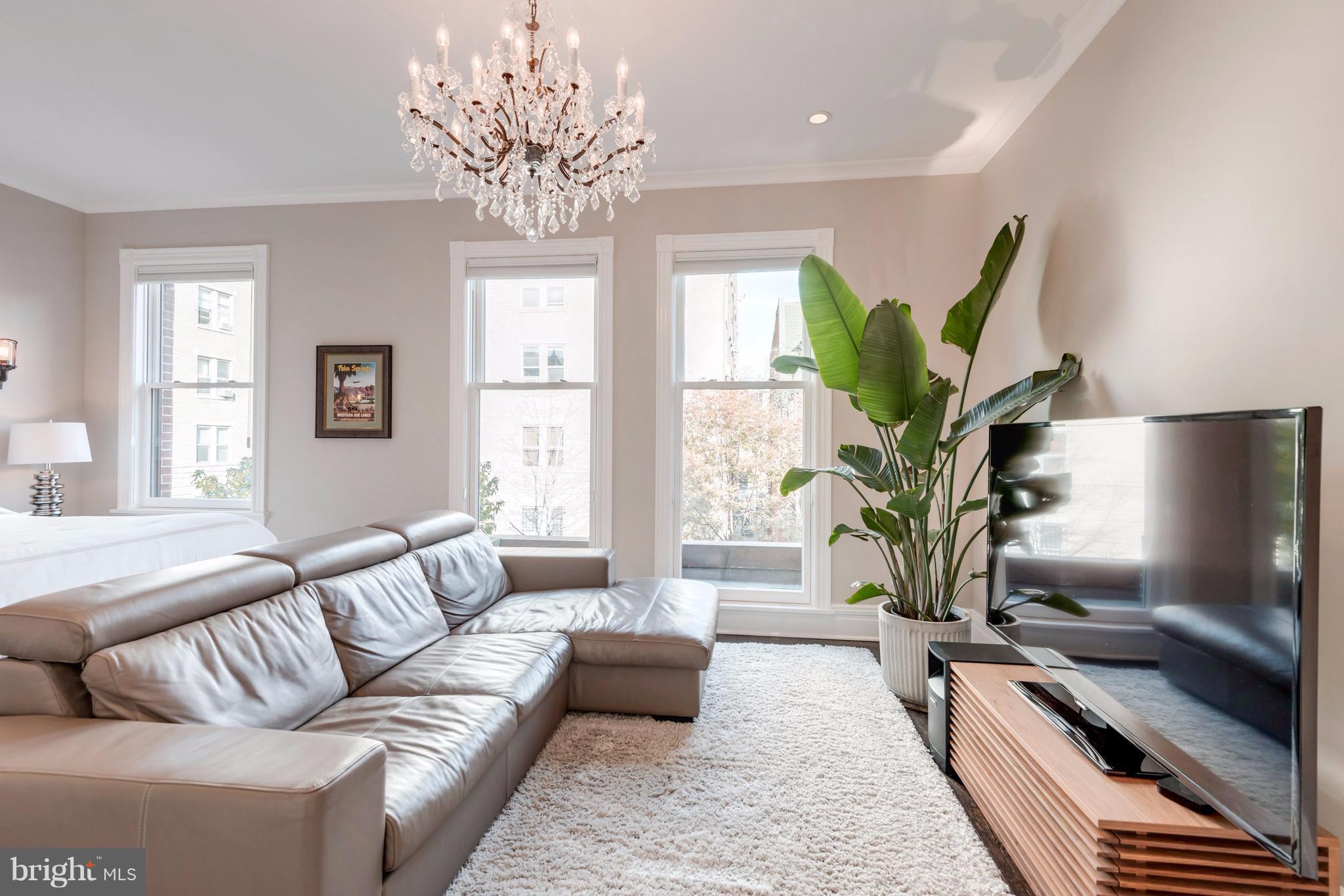 1620 Riggs Place Northwest Washington, DC 20009 - Photo 11 of 29 Bedroom (Master)