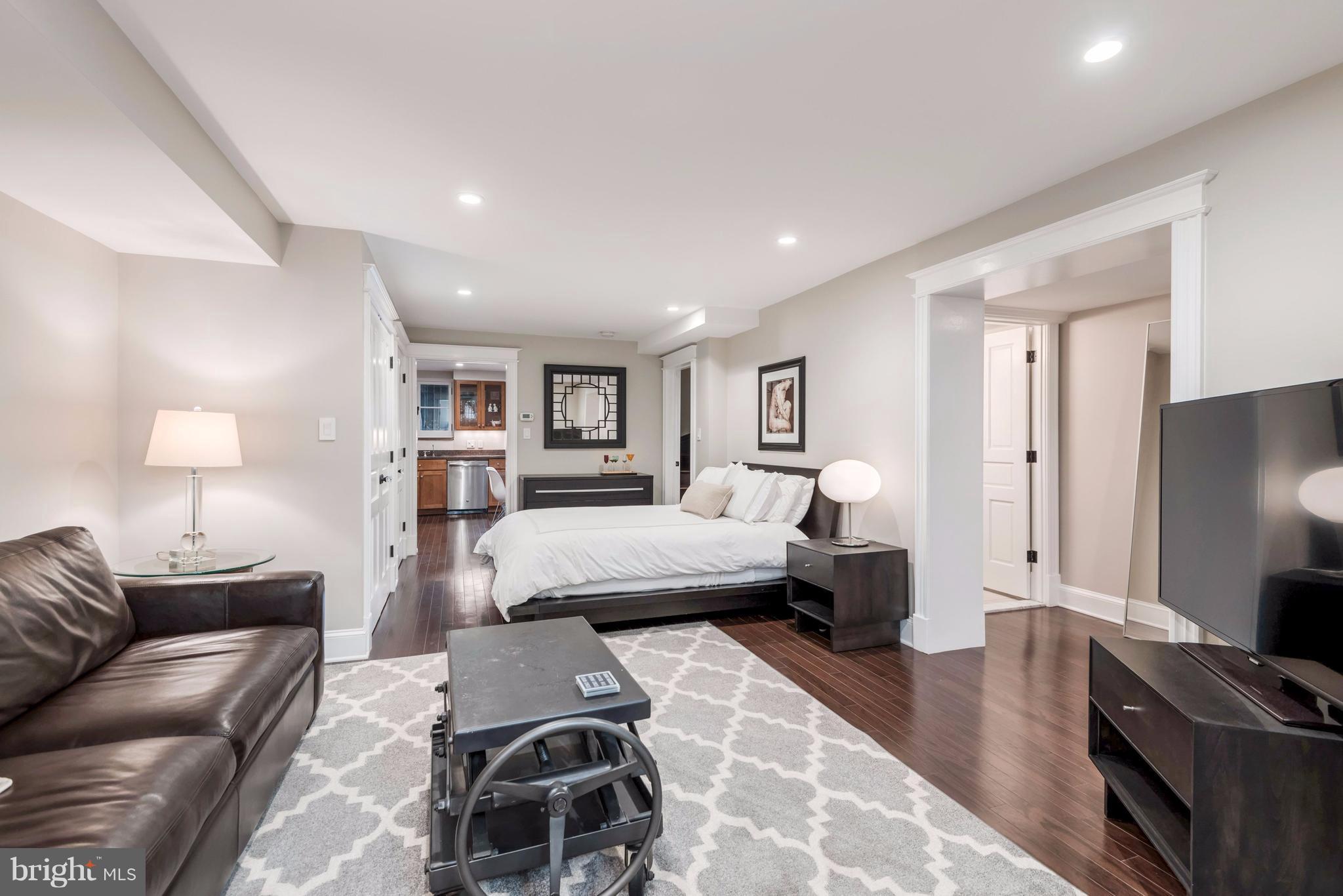 1620 Riggs Place Northwest Washington, DC 20009 - Photo 18 of 29 Bedroom