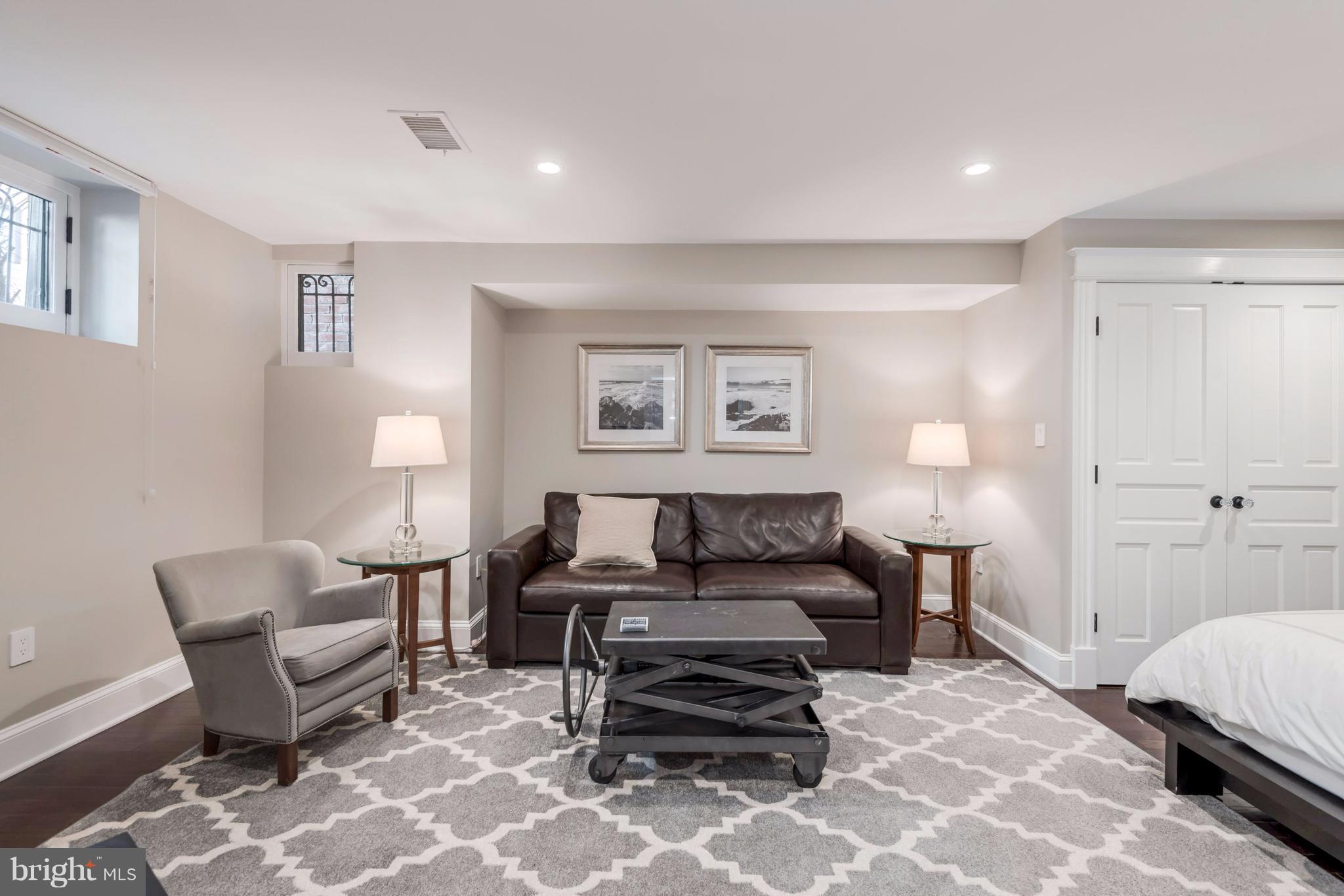 1620 Riggs Place Northwest Washington, DC 20009 - Photo 19 of 29 Bedroom