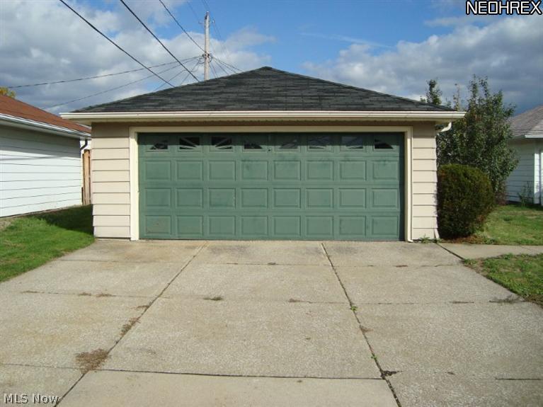 12111 Orme Road Garfield Heights, OH 44125 - Photo 5 of 17