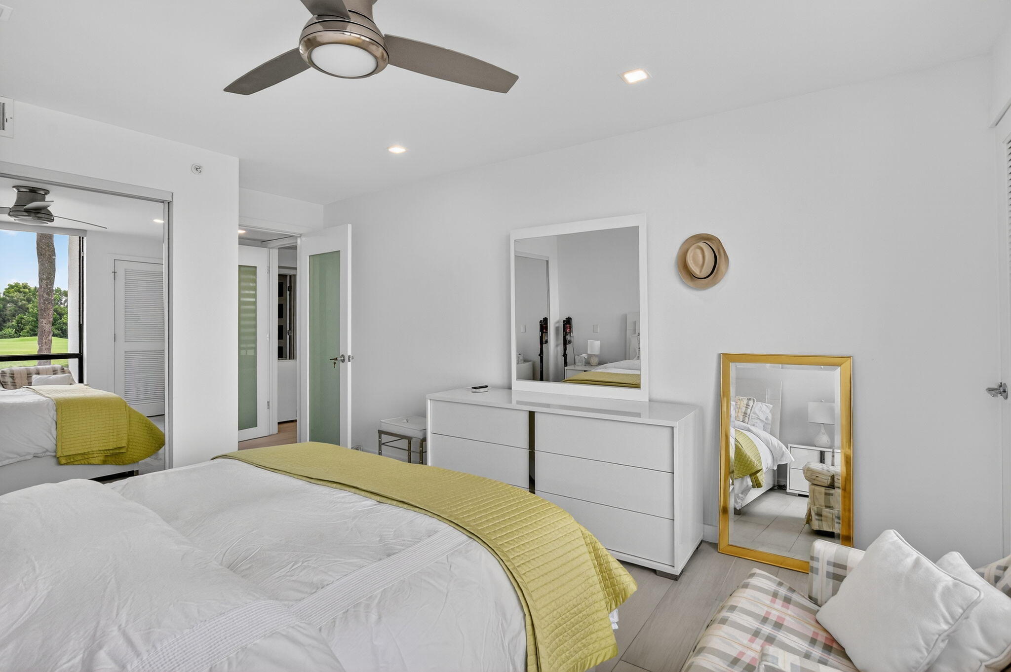 7768 Lakeside Boulevard, Unit 526 Boca Raton, FL 33434 - Photo 25 of 56 25-web-or-mls-016_DSC_0692