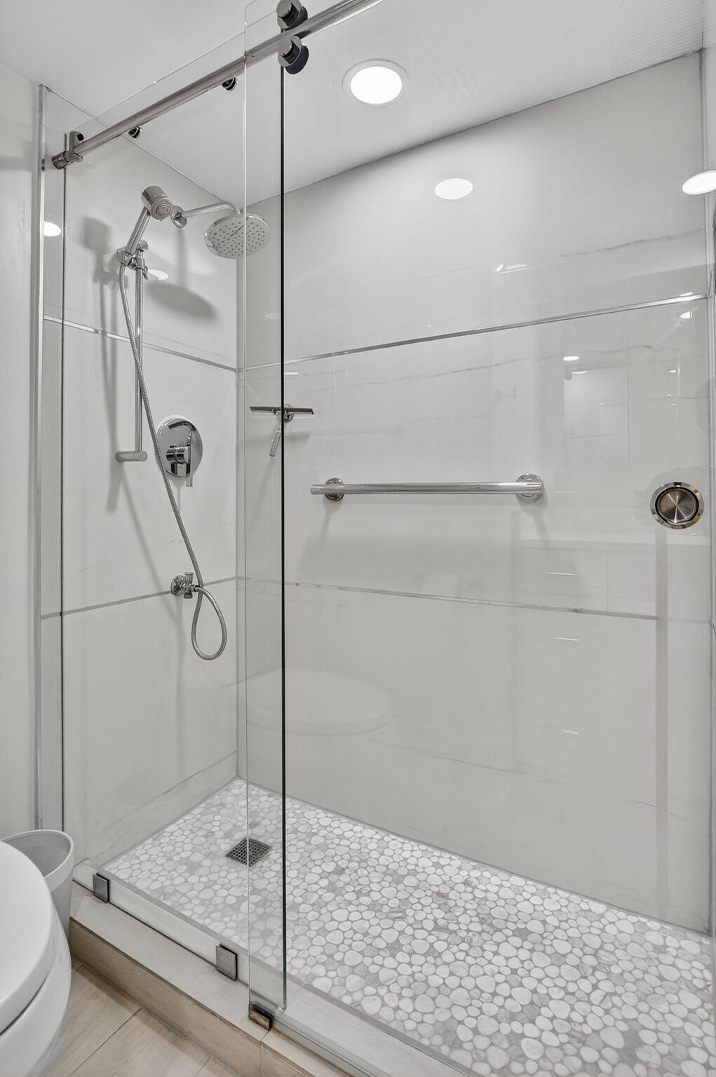 7768 Lakeside Boulevard, Unit 526 Boca Raton, FL 33434 - Photo 28 of 56 28-web-or-mls-019_DSC_0707