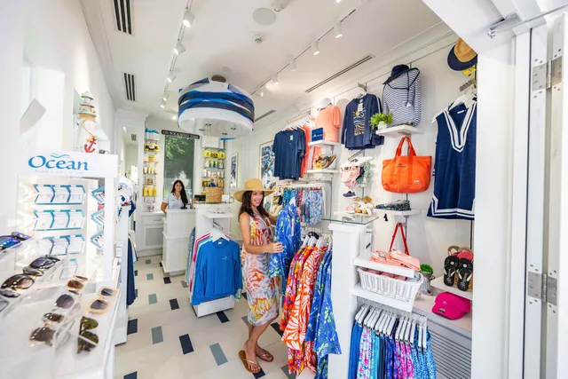 $610,000 | 7768 Lakeside Boulevard, Unit 526, Boca Raton, FL 33434