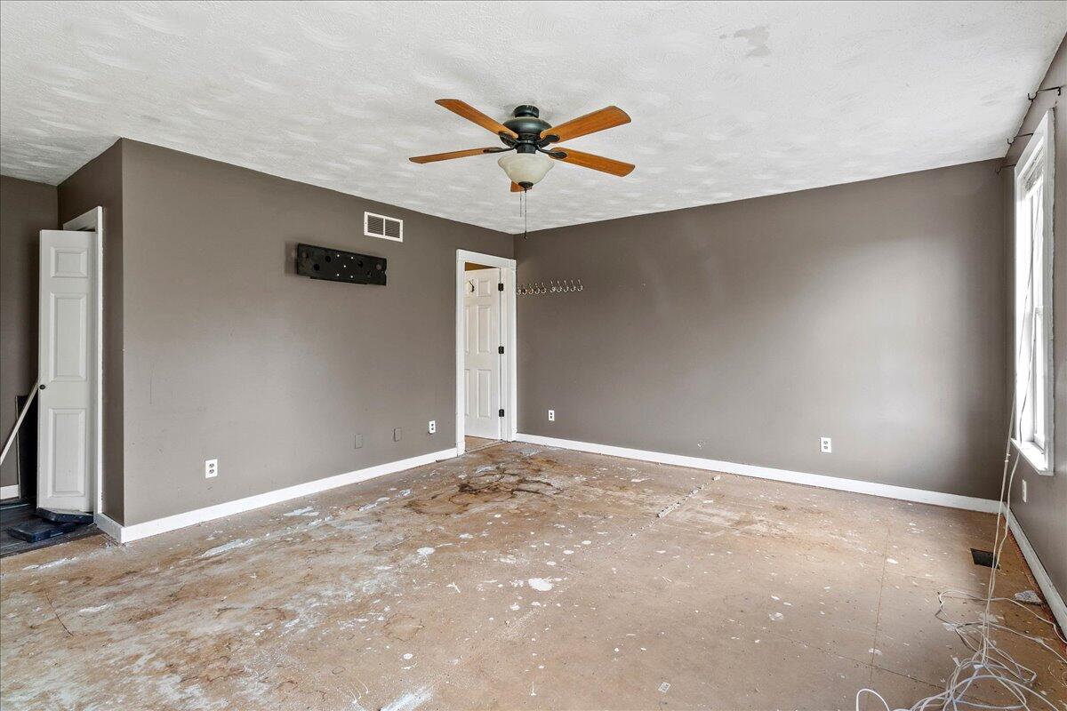2374 Short Cut Road Urbana, OH 43078 - Photo 20 of 54 Gallery Image 20