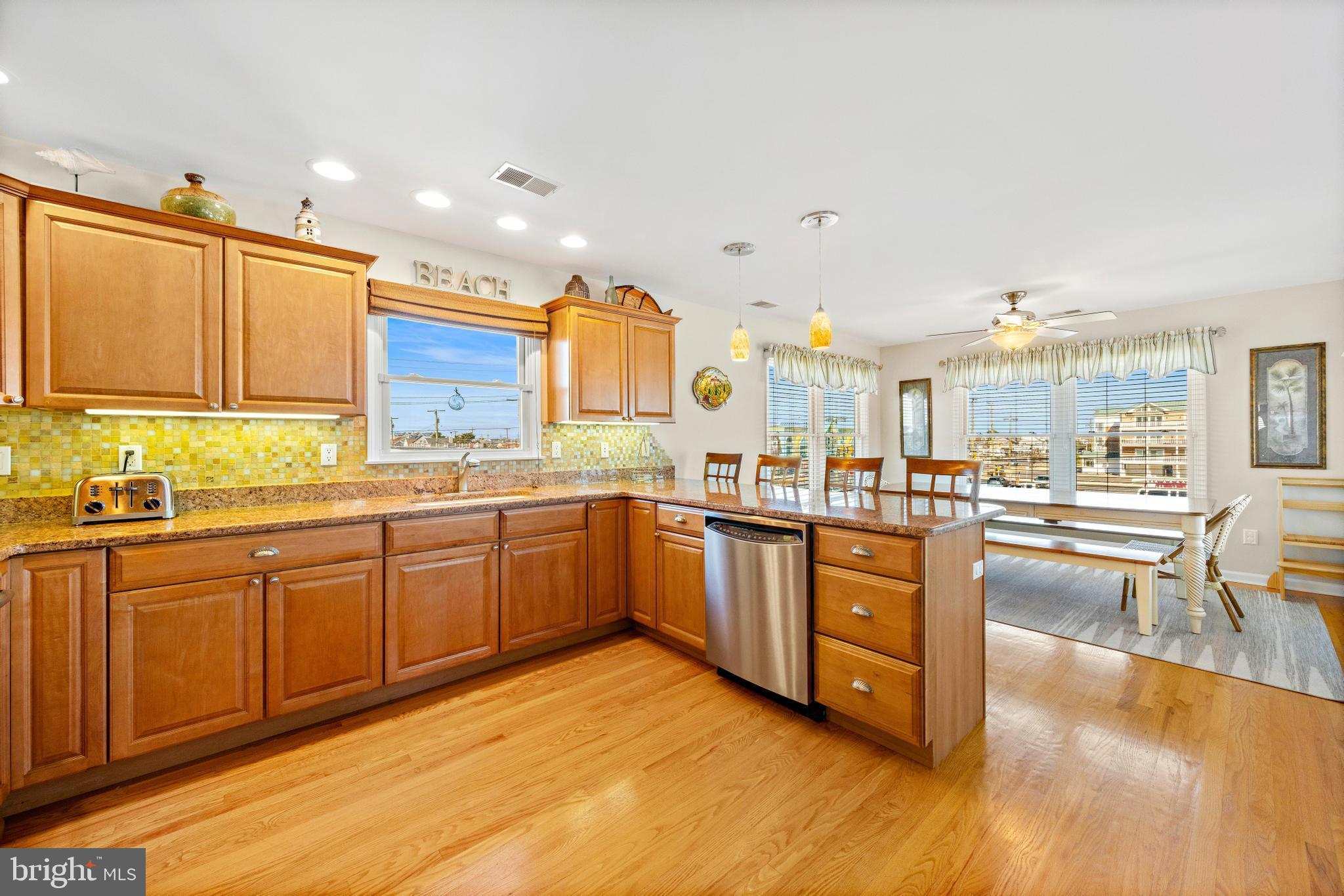 108 West 10th Street Ship Bottom, NJ 08008 - Photo 7 of 65 Granite tops