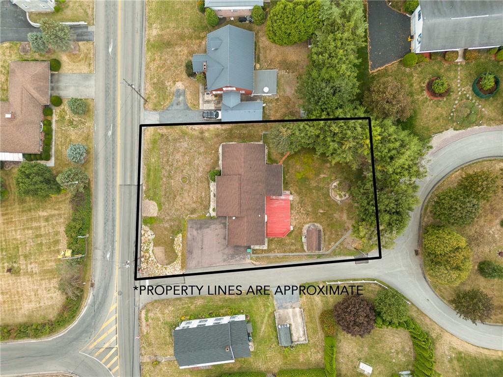 678 West Main Street Somerset, PA 15501 - Photo 34 of 38 view of a window