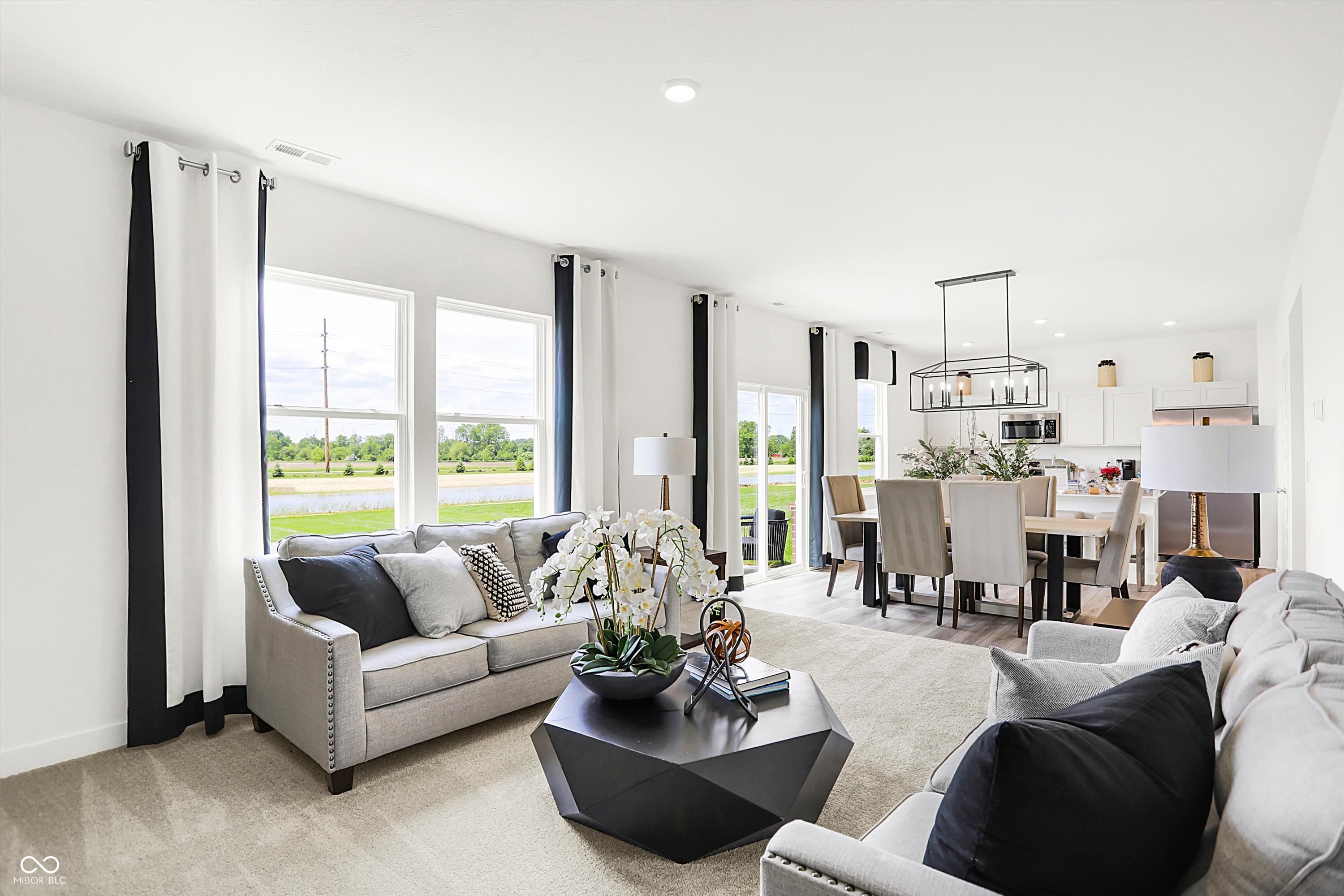 2925 Grand Rdg Drive Greenwood, IN 46143 - Photo 18 of 44