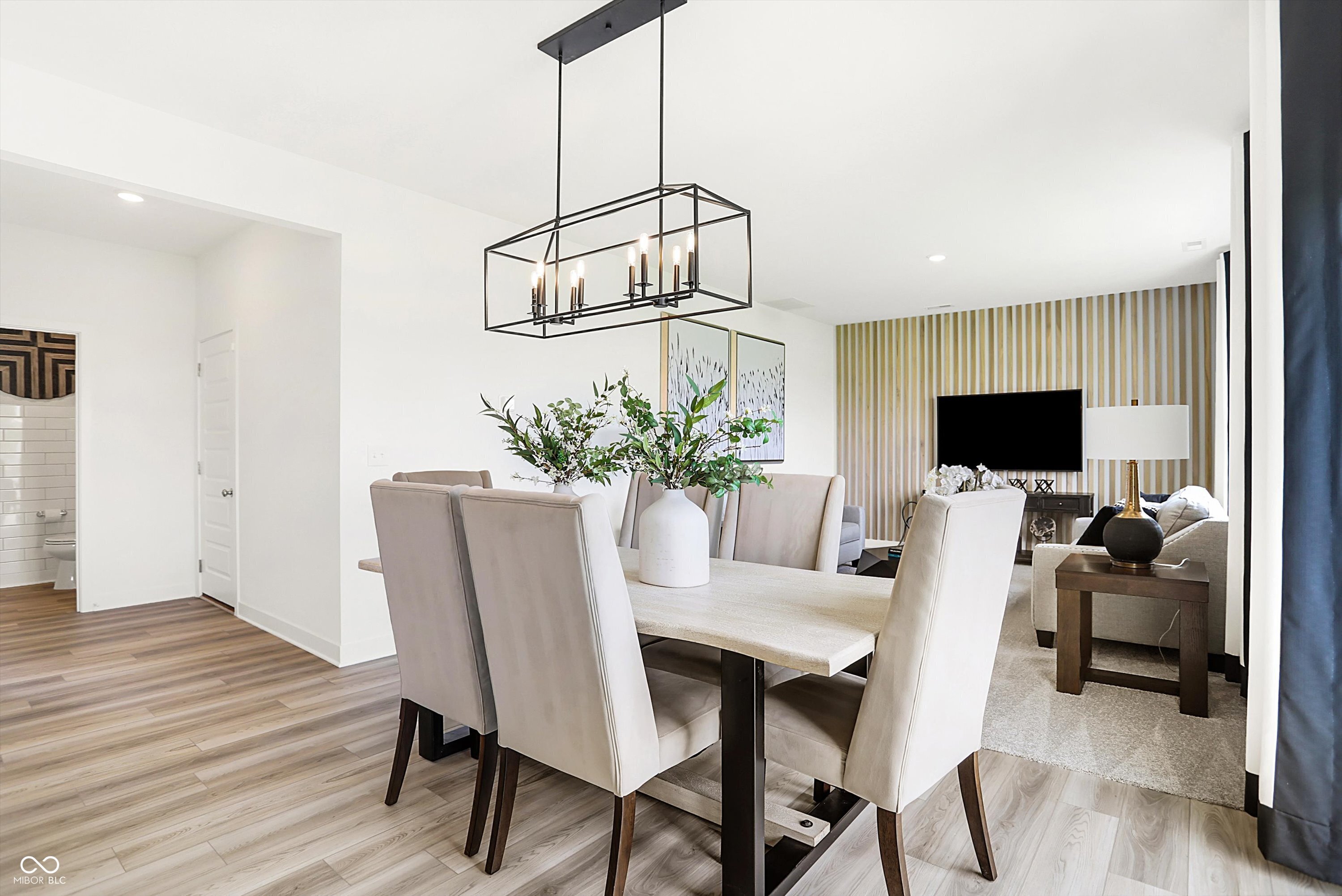 2925 Grand Rdg Drive Greenwood, IN 46143 - Photo 8 of 44